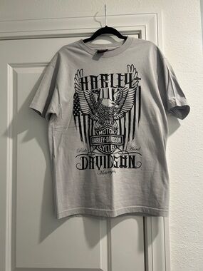 Harley-Davidson Light Gray Tee with Black Eagle Shield Graphic